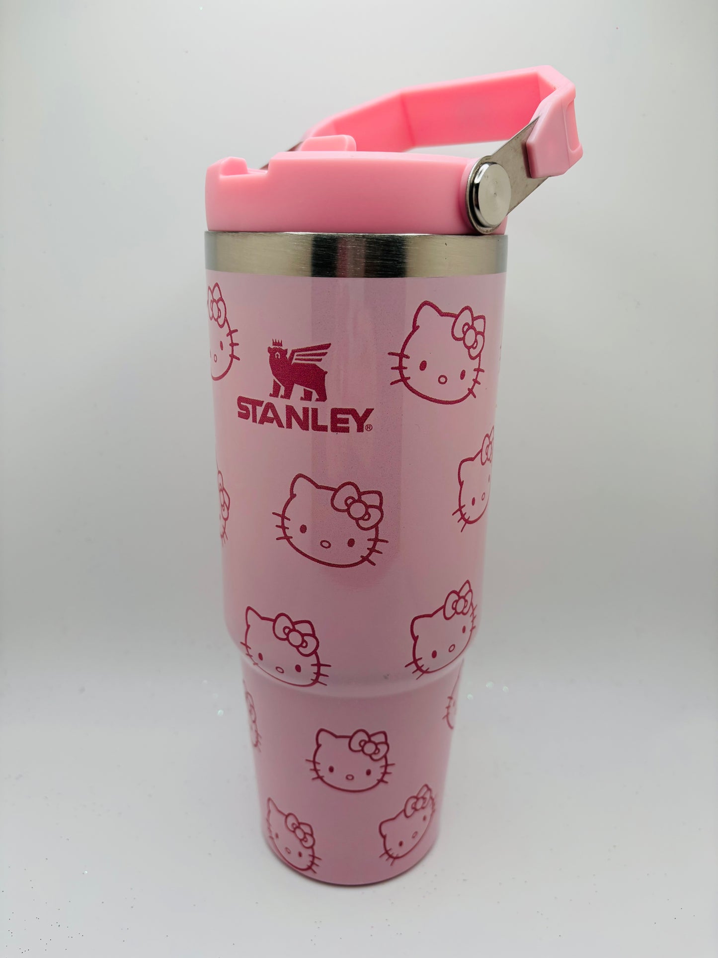 Stainless steel tumbler with Hello Kitty design 30oz