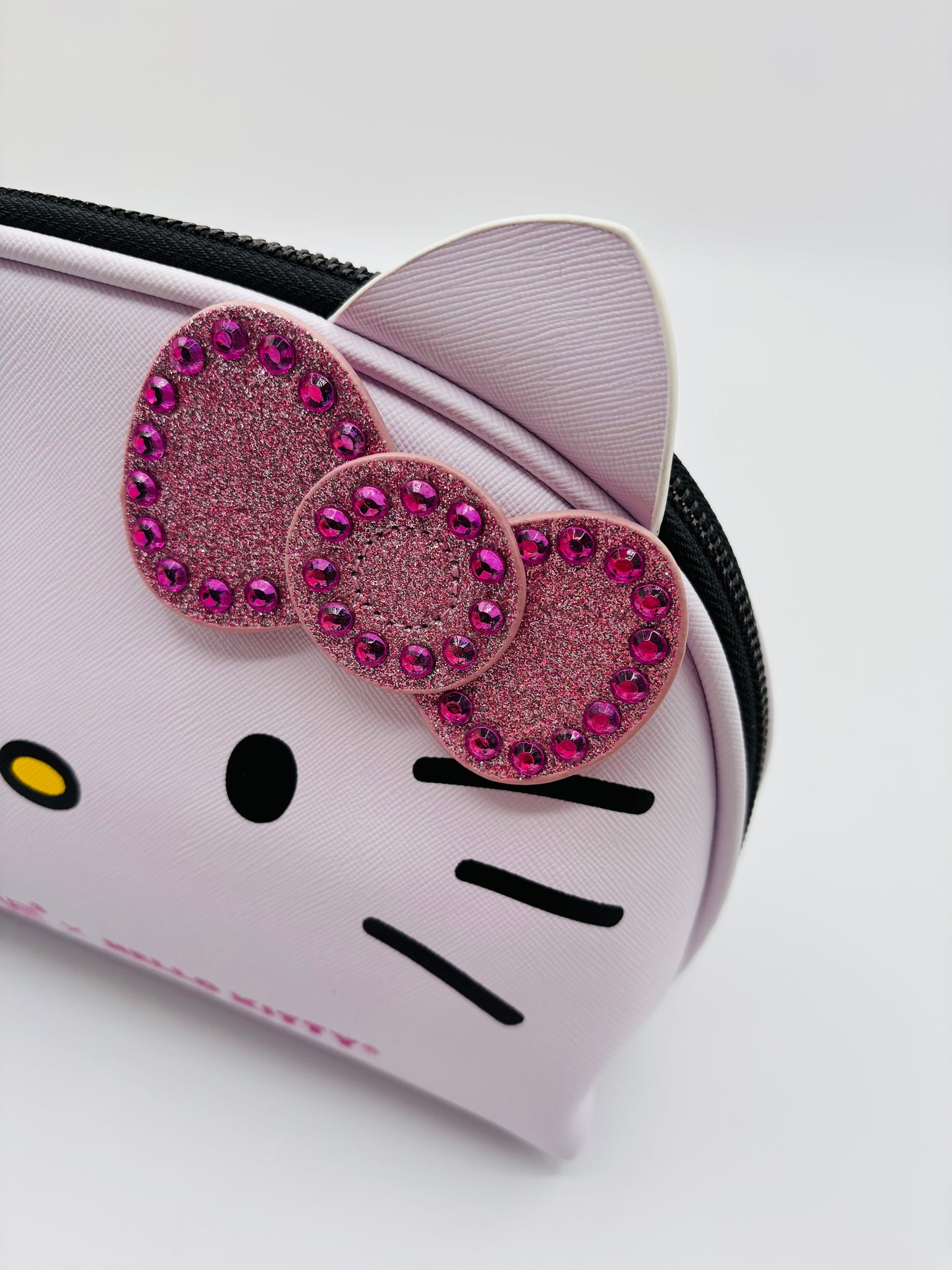 Cosmetic Bag by CREME Hello Kitty Pink Bow